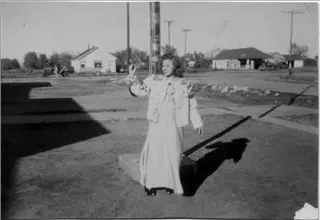 small_2017-200 b.webp